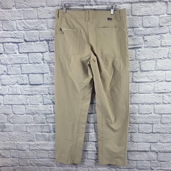 Patagonia Men Beige Quandary Pants Hiking Trail Zip Pocket Stretch Nylon 35X31 - Picture 3 of 11